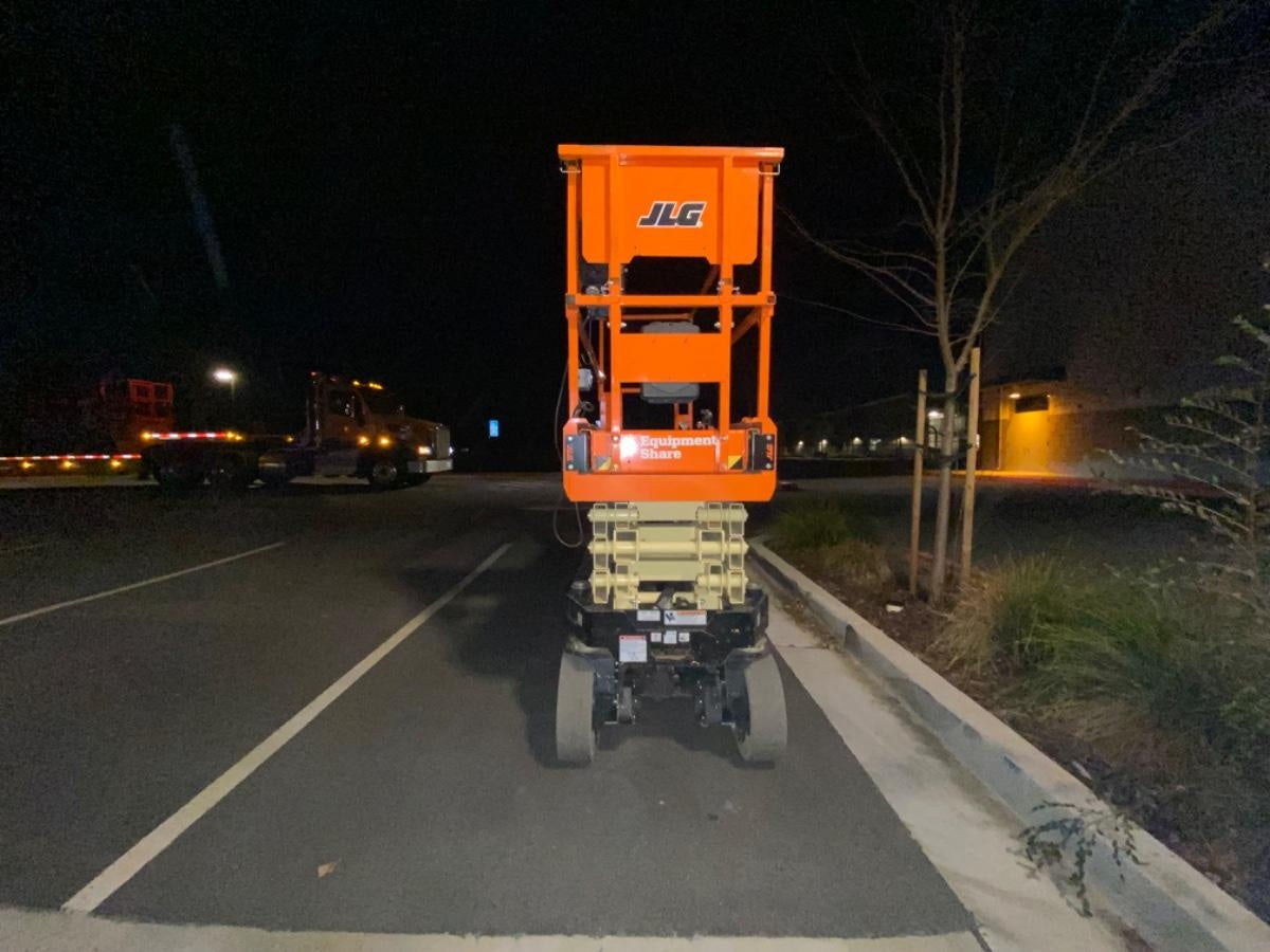 2022 JLG ES2632