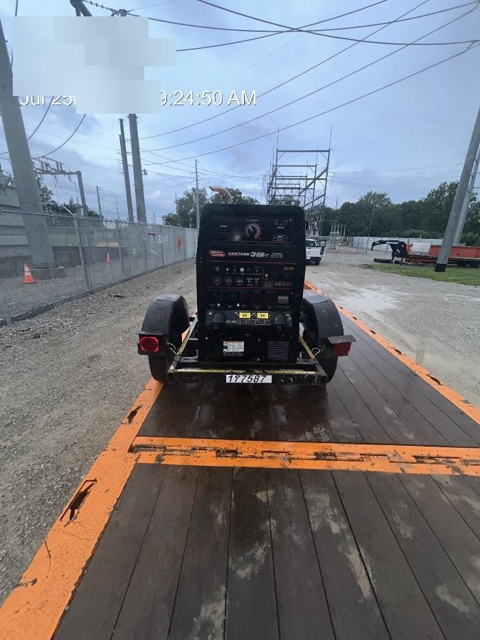 2021 Lincoln Electric Vantage 322 Vantage 322 Ready Pak 3 w/ Decals, ORANGE (includes trailer, cable rack, fender light kit) NO Telematics