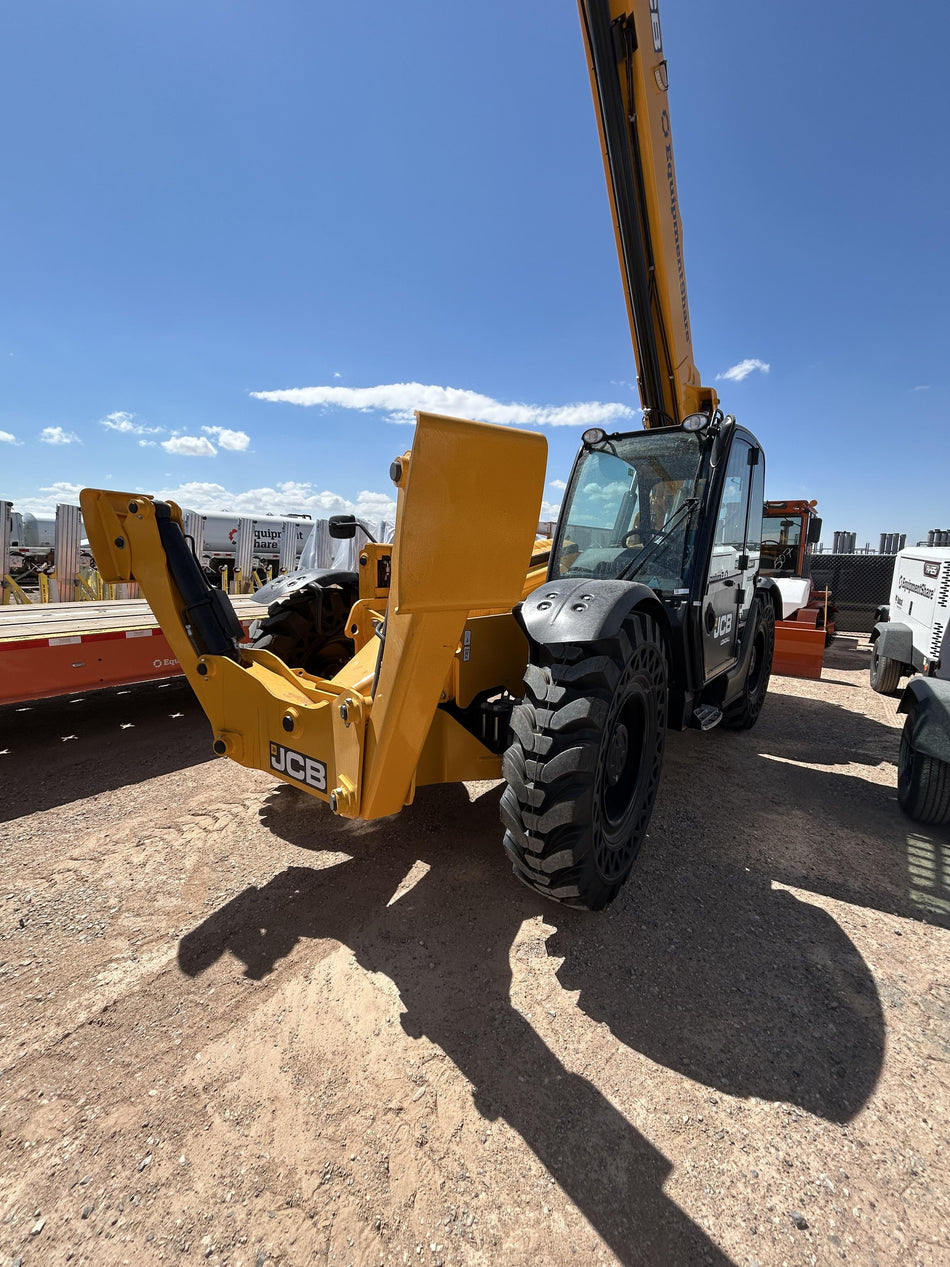 2026 JCB 514-56