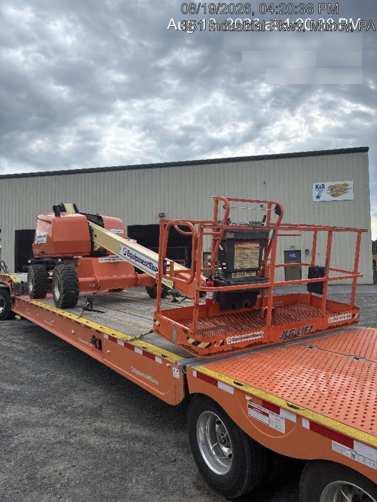 2021 JLG 400S