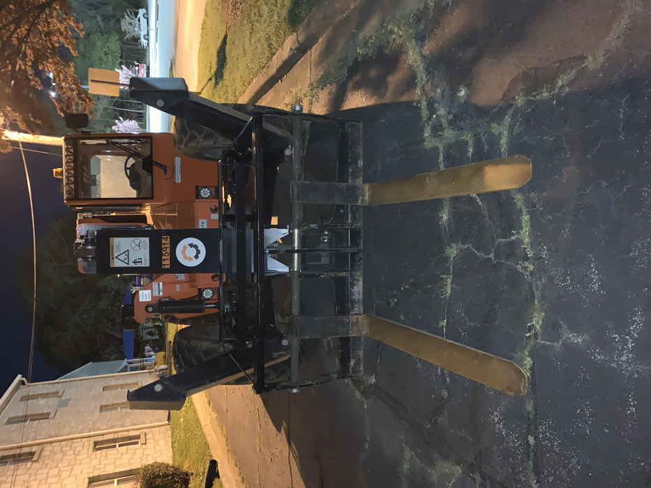 2020 Skytrak 10054 74 Hp, Cab/Heat/Air, FF Tires, Work Lights, Beacon, Aux Hydraulics, Back up Alarm, Lifting Eye, ES Decals