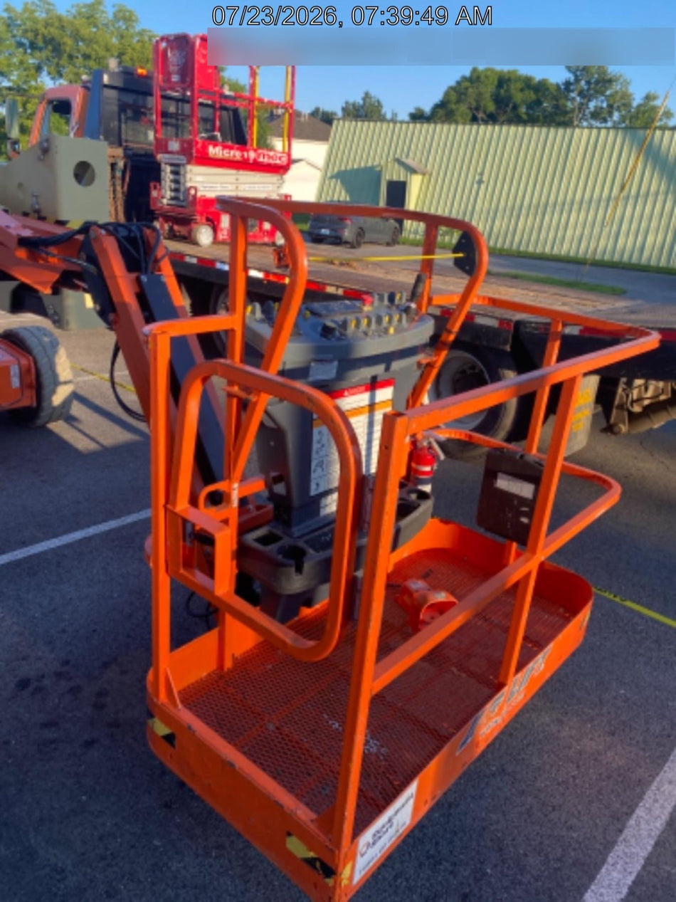 2022 JLG E450AJ