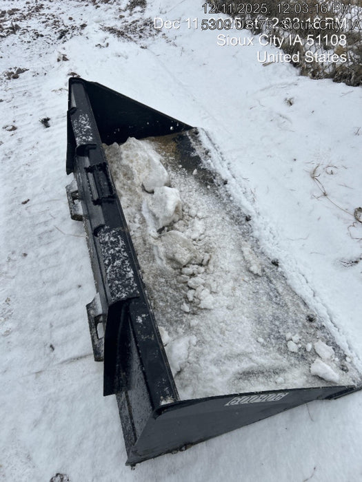 2025 JOHN DEERE 72" Skid Loader Bucket - John Deere C72