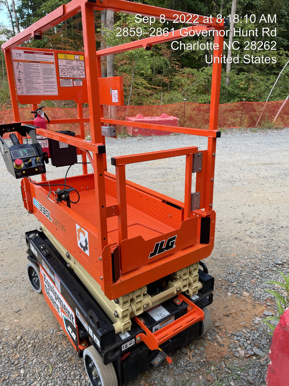 2022 JLG ES1330L