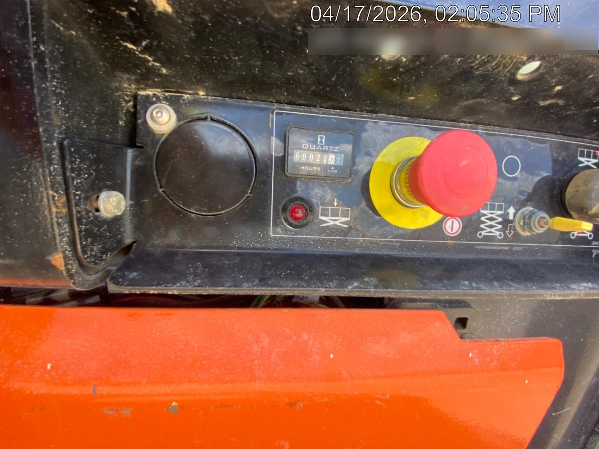 2022 JLG ES3246