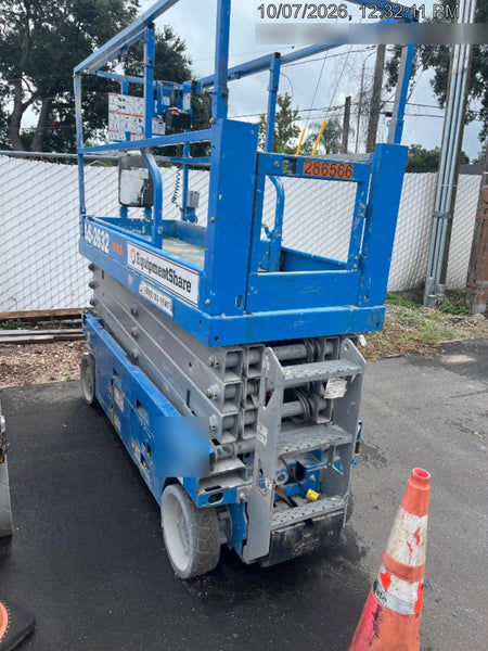 2022 GENIE GS-2632
