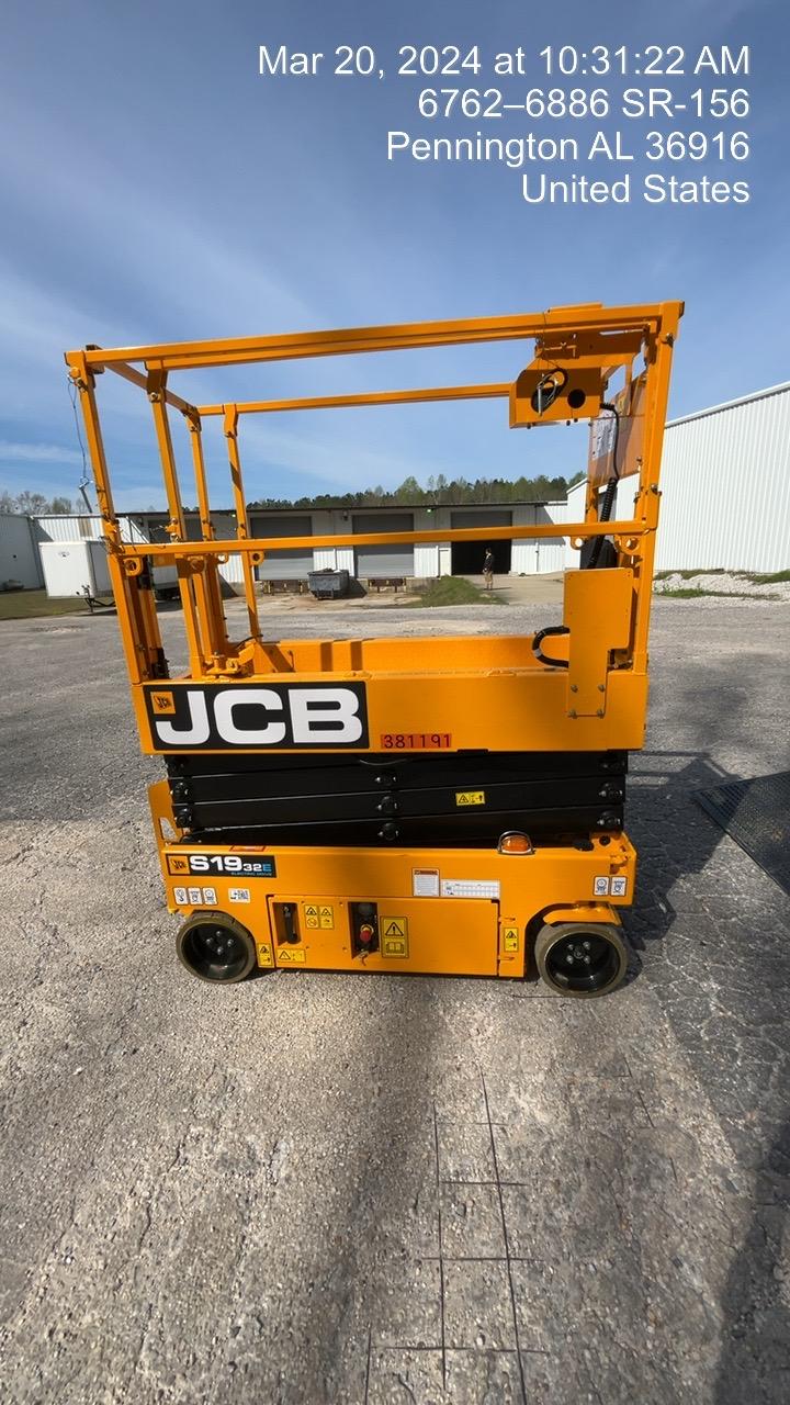2024 JCB S1932E