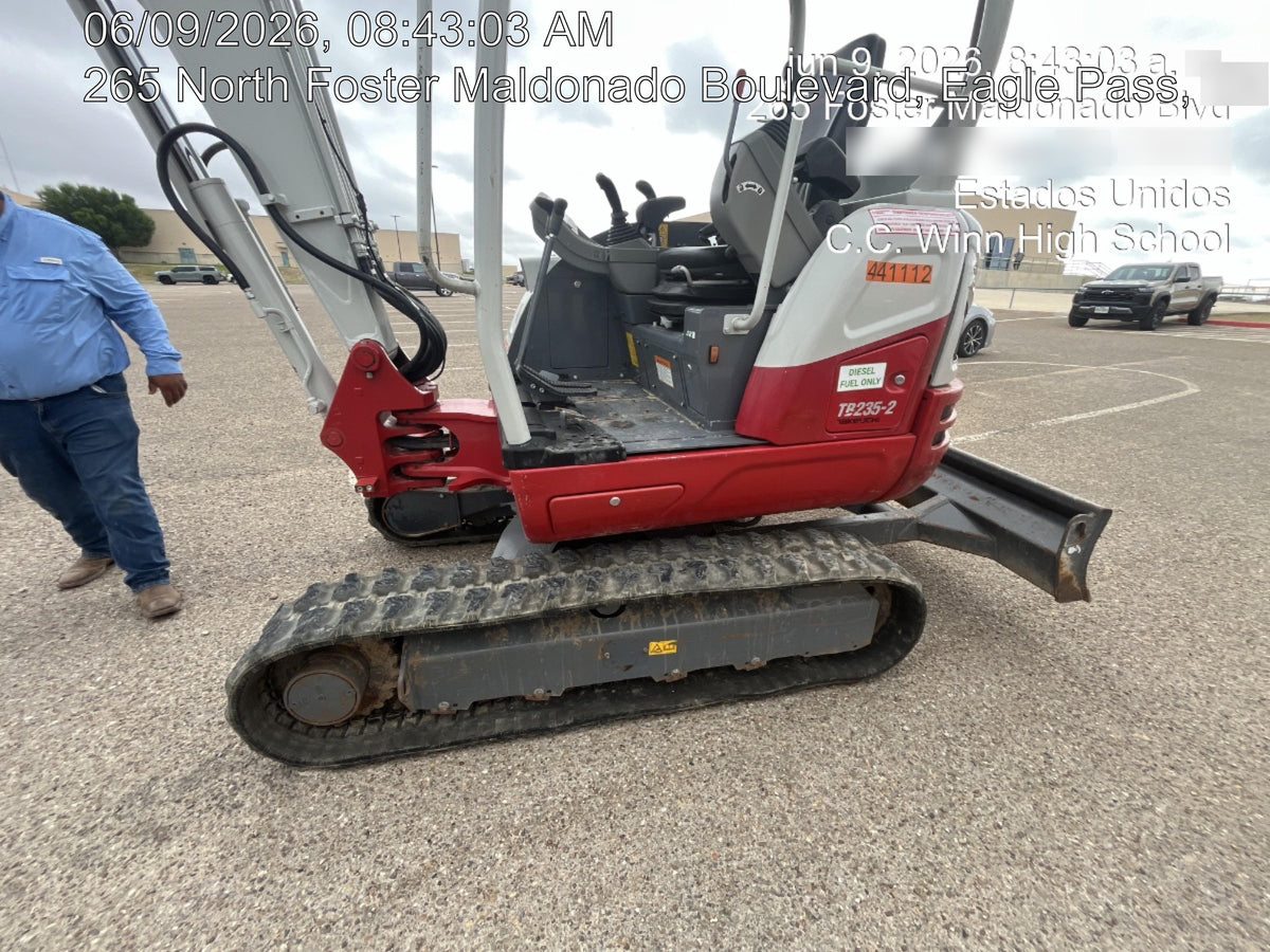 2024 TAKEUCHI TB235-2R