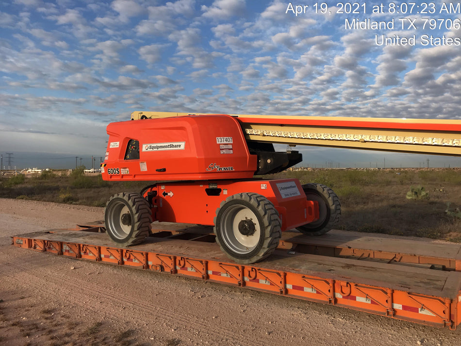 2021 JLG 600S