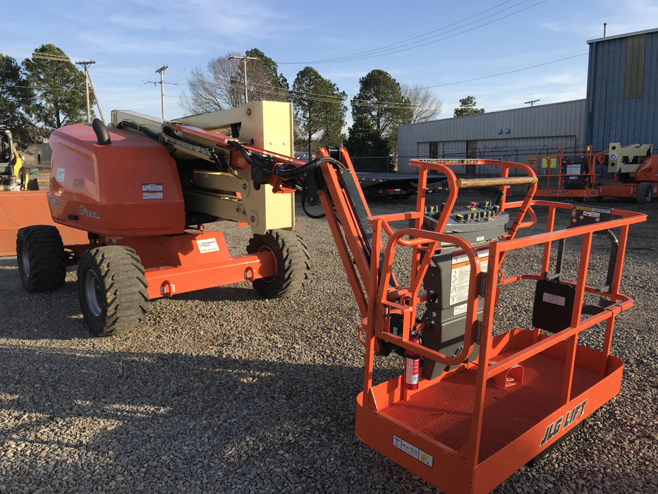 2019 JLG 450AJ