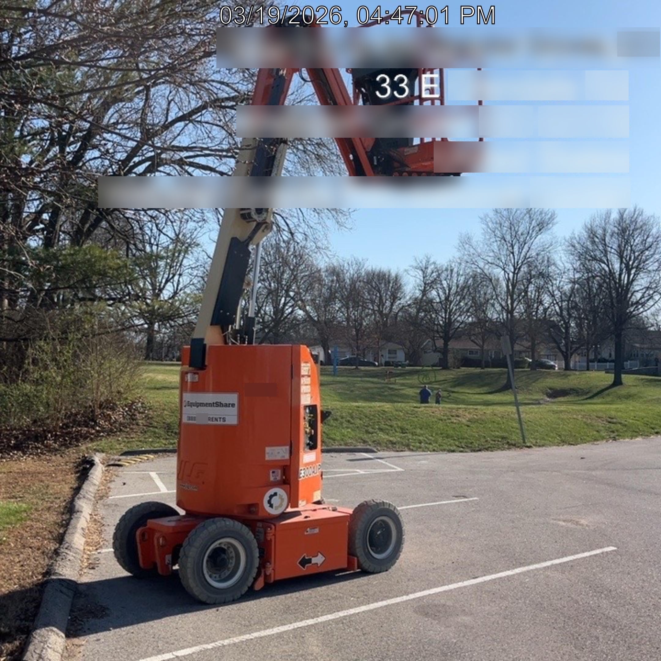 2019 JLG E300AJP