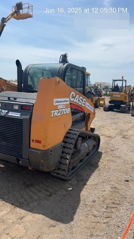 2021 CASE TR270B