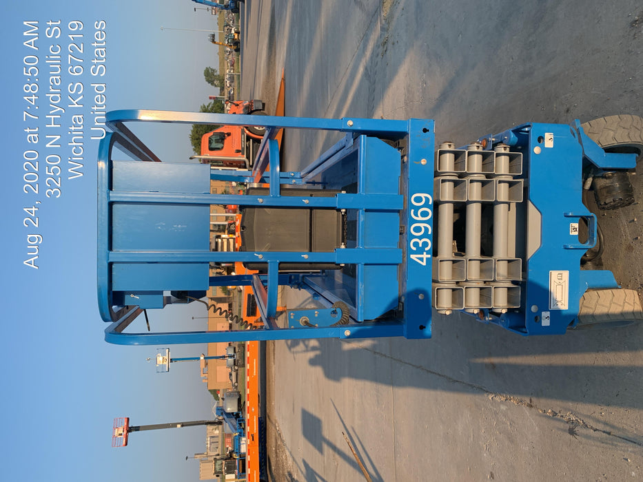 2019 Genie GS-1930 Fixed rails with chain Entry