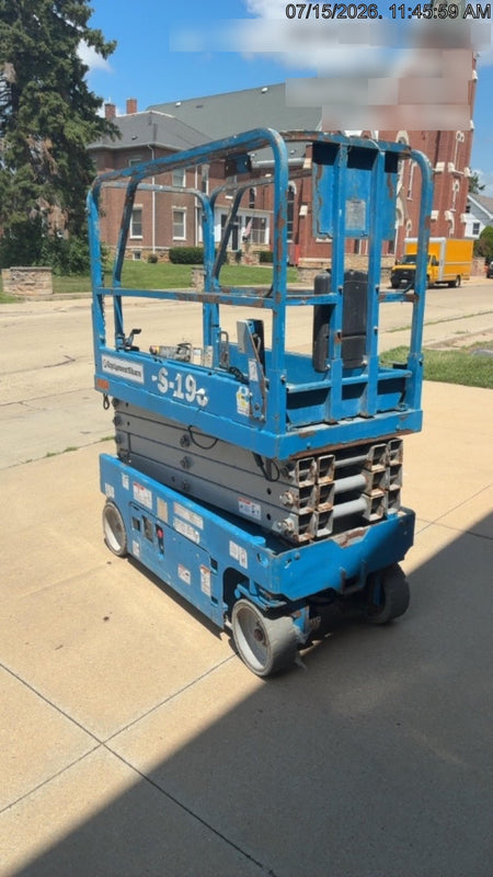 2017 GENIE GS-1930