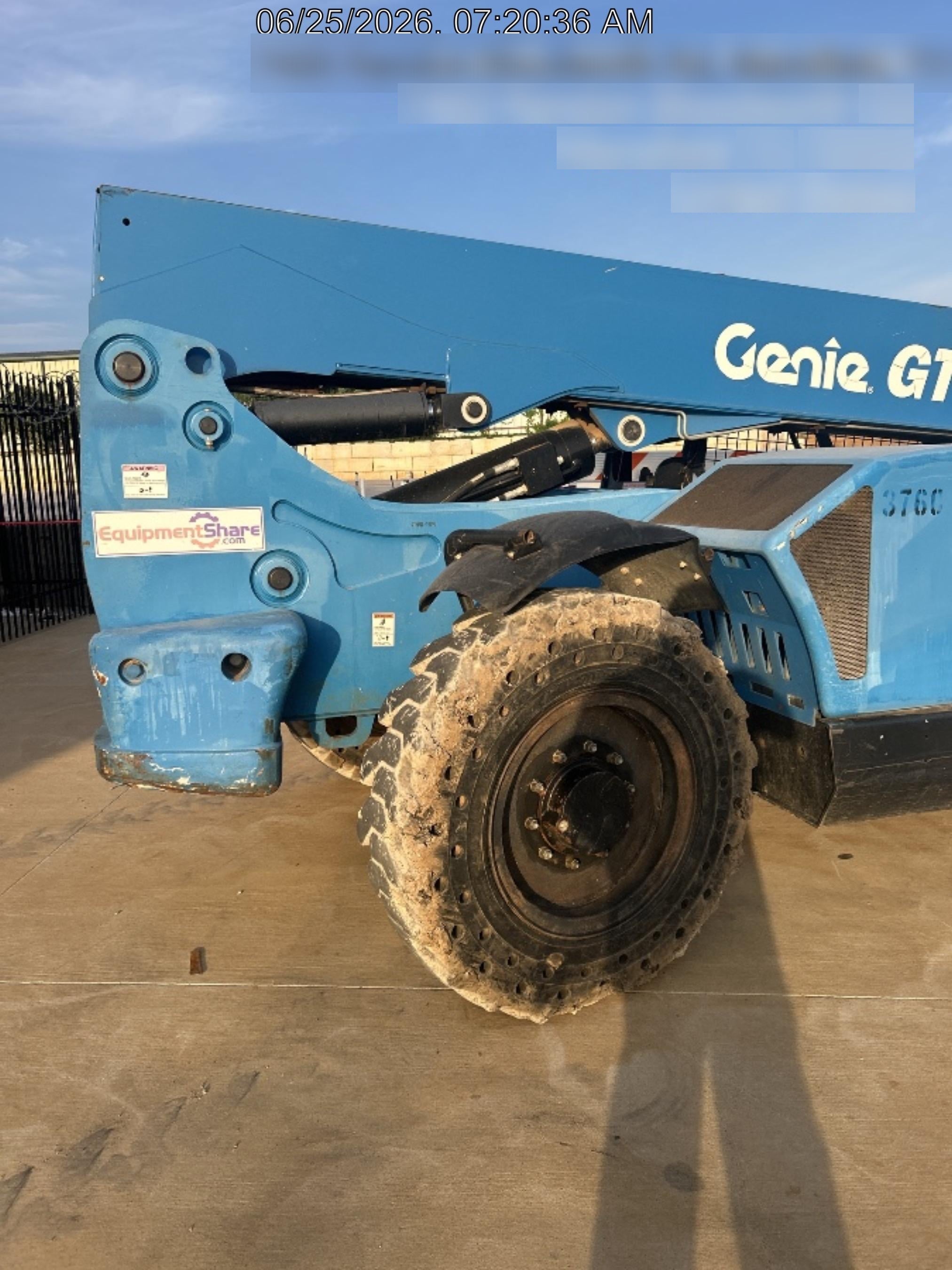 2017 GENIE GTH-844