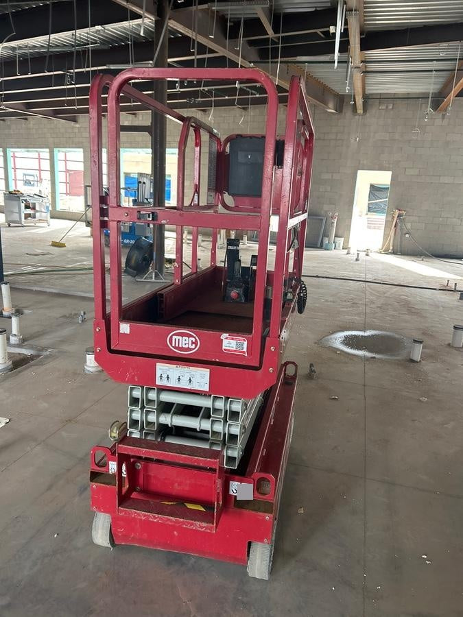 2020 MEC 1330SE Solid NM Tires, Steel Swing out Doors, LCS, Beacon, 900W Inverter