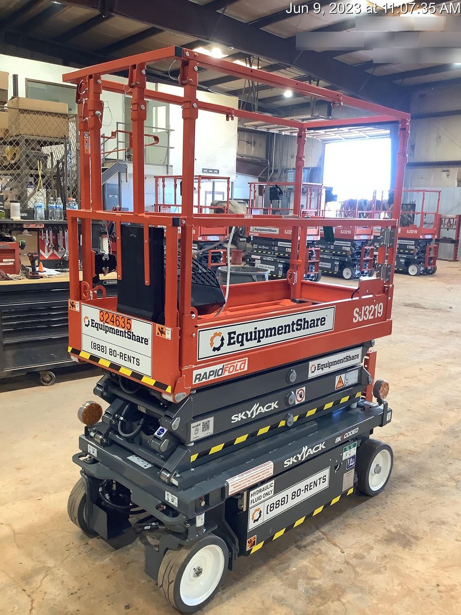 2023 SKYJACK SJ3219
