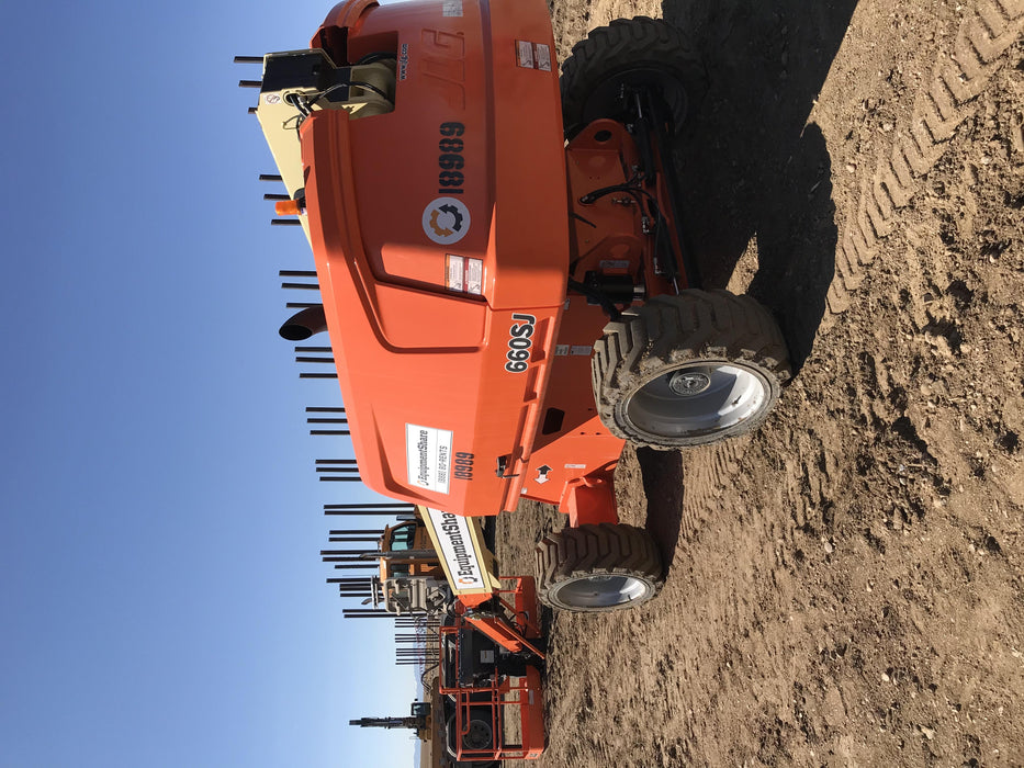 2018 JLG 660SJ