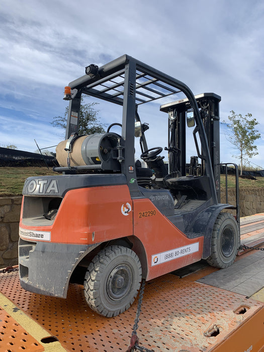 2022 TOYOTA 50-8FGU25