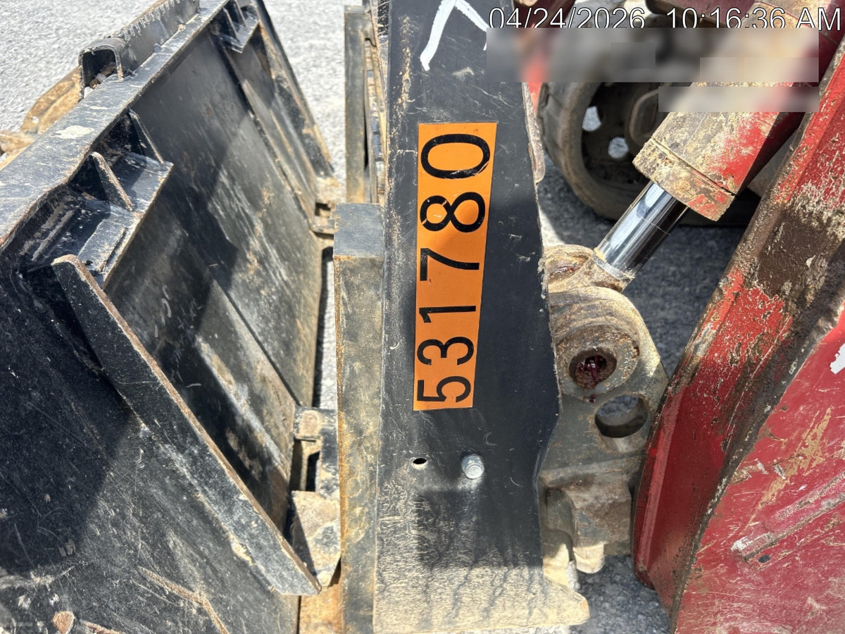 2025 ARROW MATERIAL HANDLING F5100CB - 72"