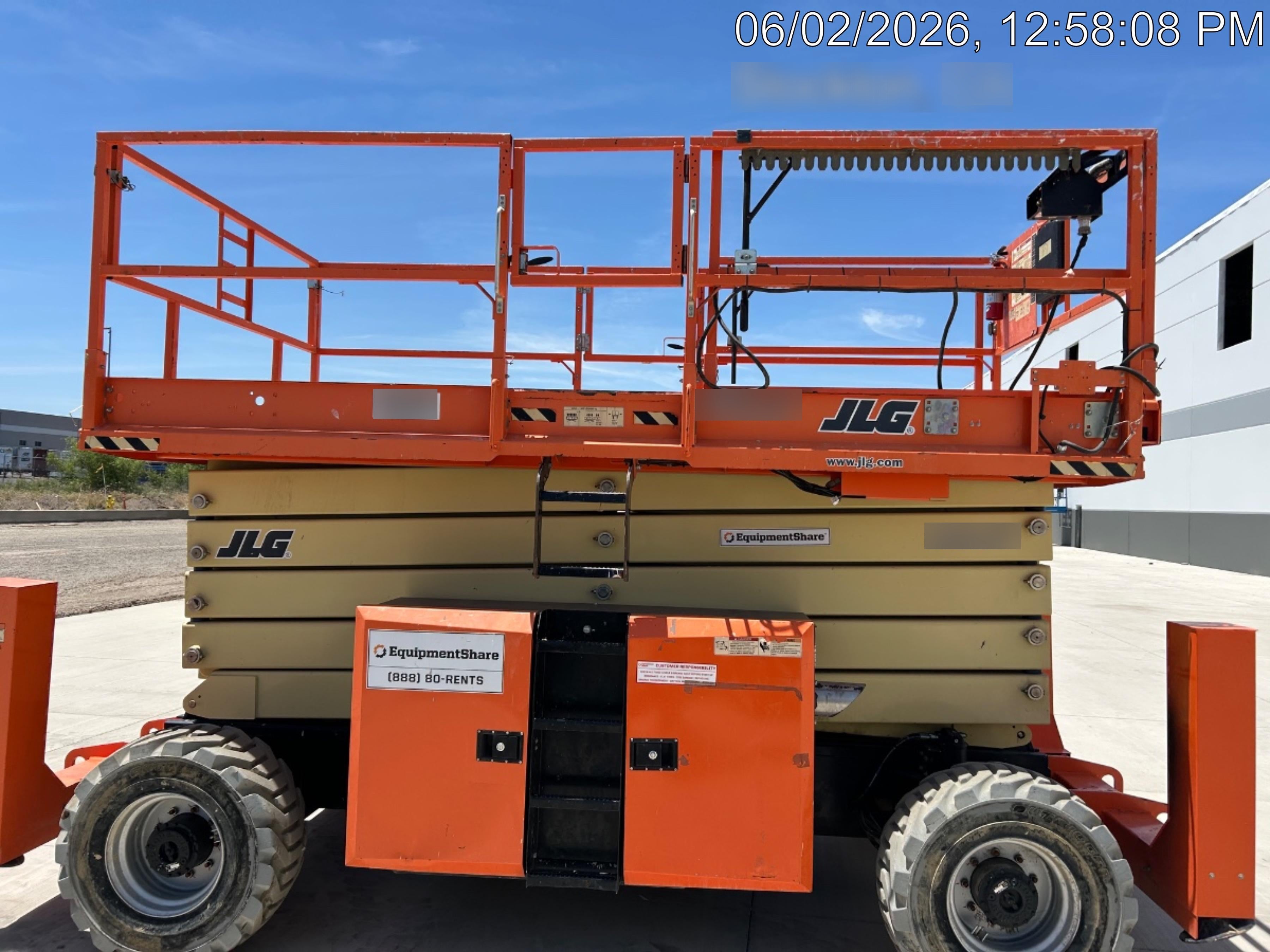 2020 JLG 530LRT