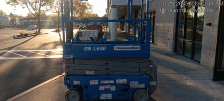 2020 Genie GS-1930 Solid Non Marking Tires, Beacon, Folding rails with half height swing gate, 800W Inverter