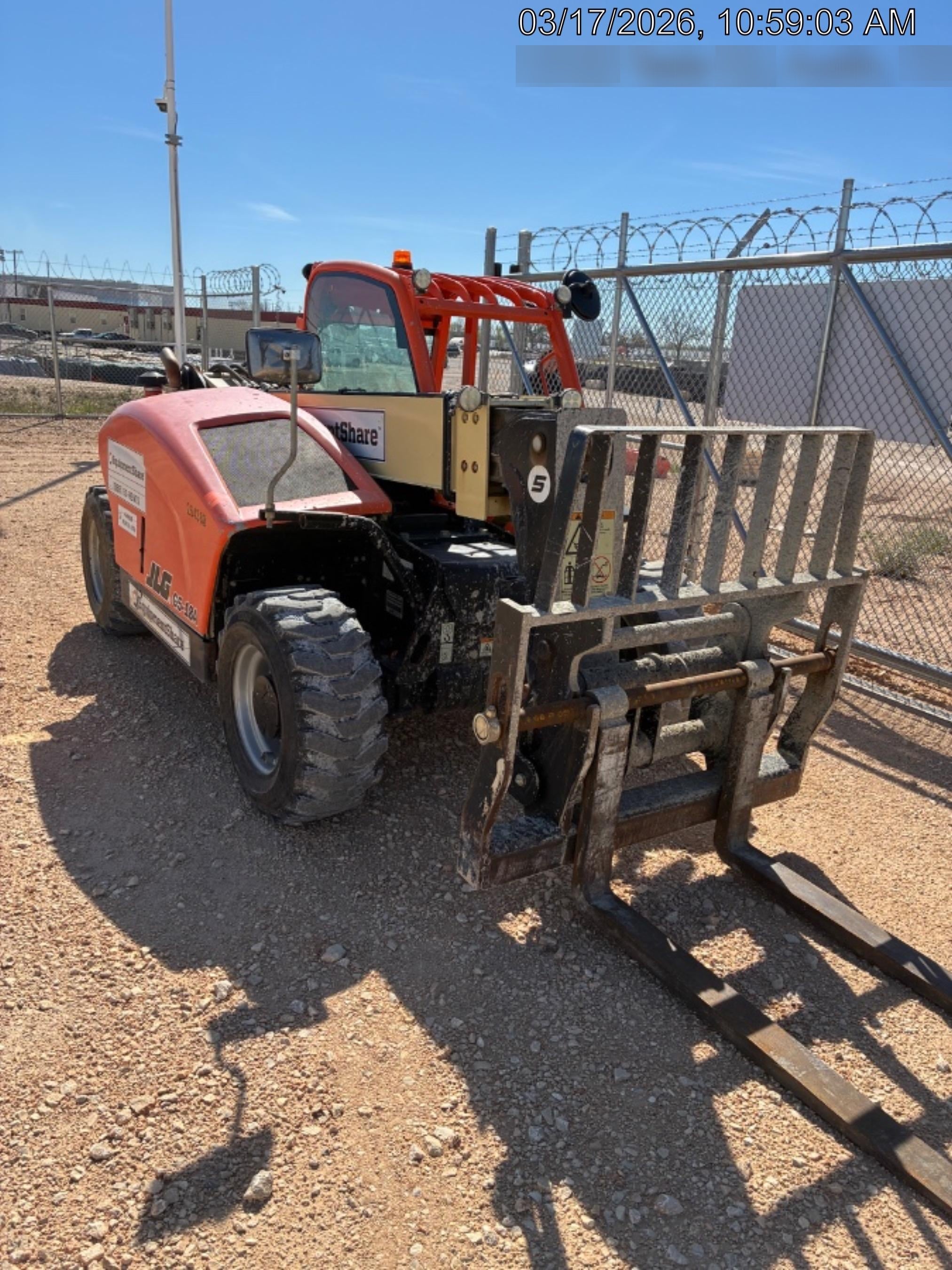 2022 JLG G5-18A