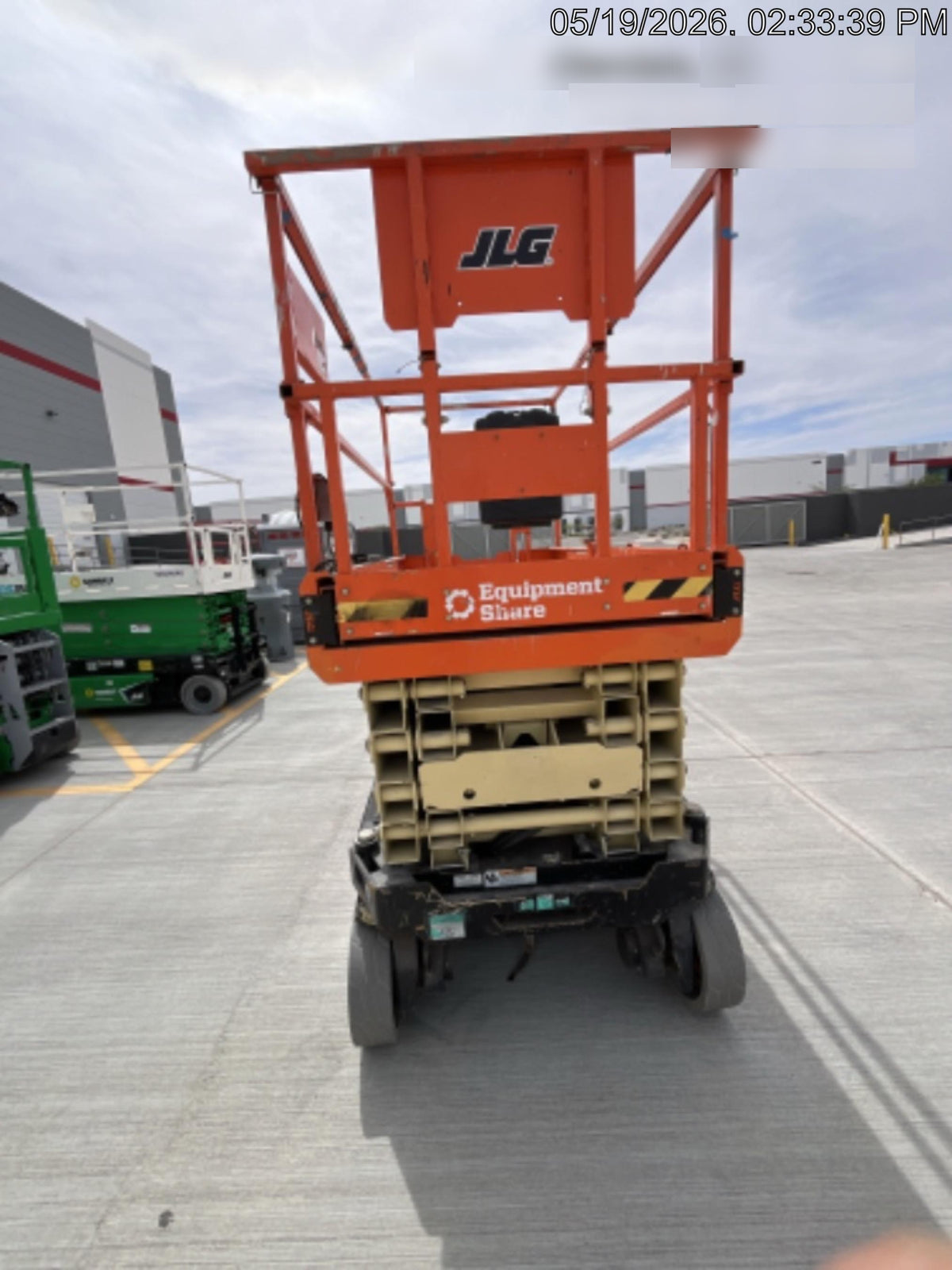 2022 JLG ES3246