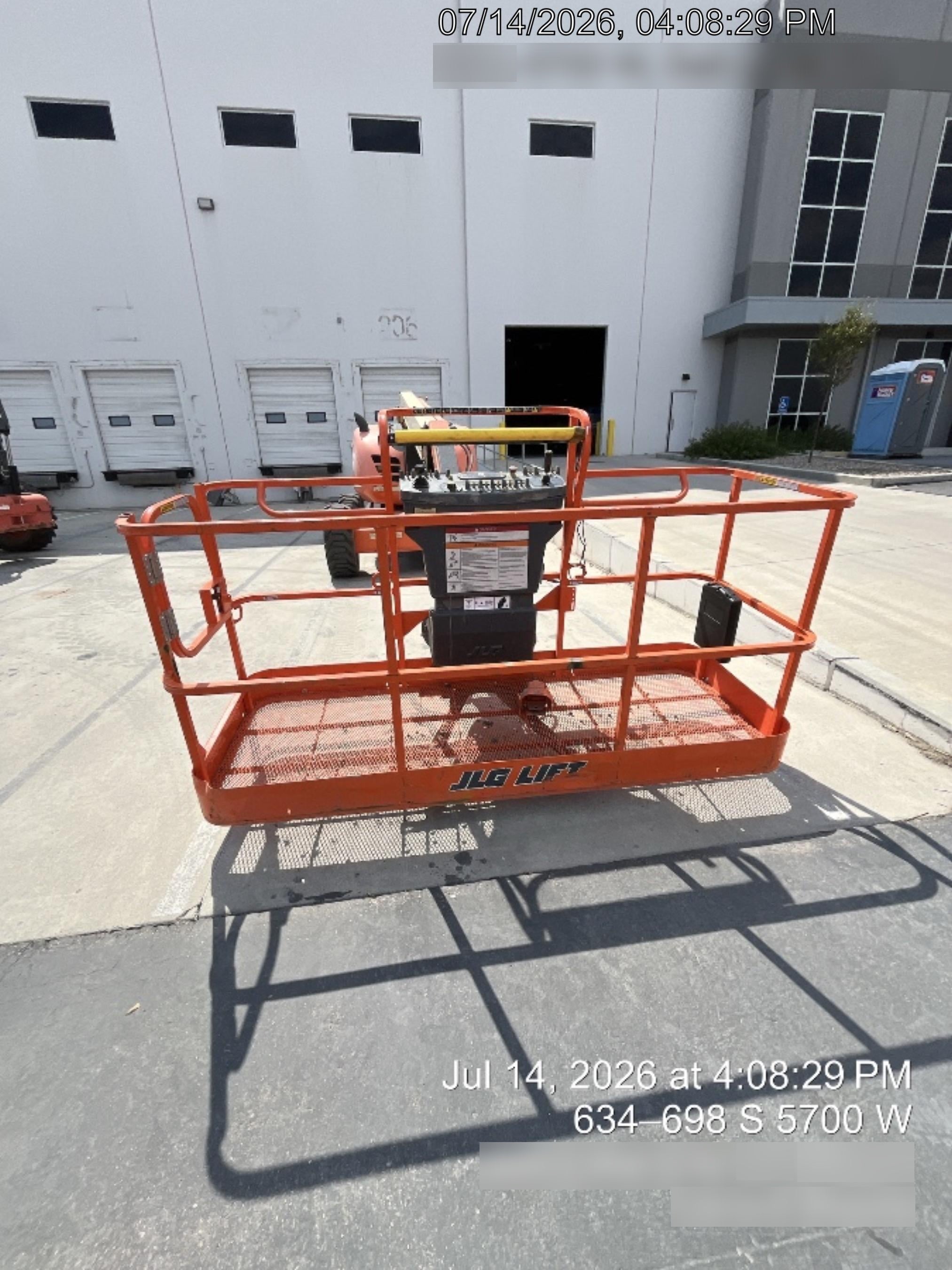 2019 JLG 600AJ