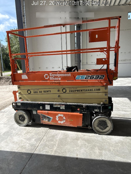 2022 JLG ES2632