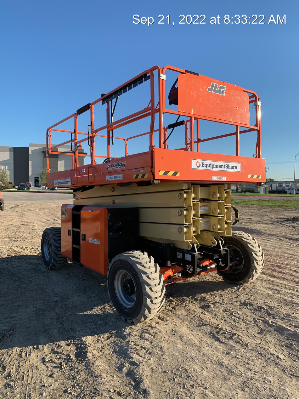 2022 JLG 4394RT