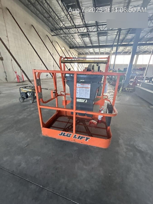 2019 JLG E400AJPN