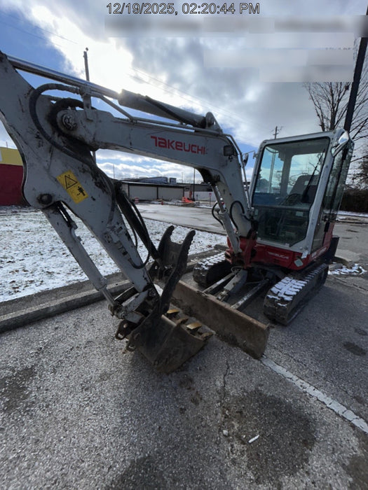 2020 TAKEUCHI TB235-2CR