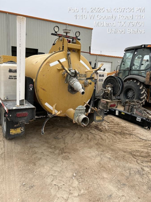 2019 Vac-Tron LP573XDT 24Hp Kohler Diesel, 500 Gal Debris Tank, 500 CFM Vacuum Pump, x2 100 Gal Water Tanks