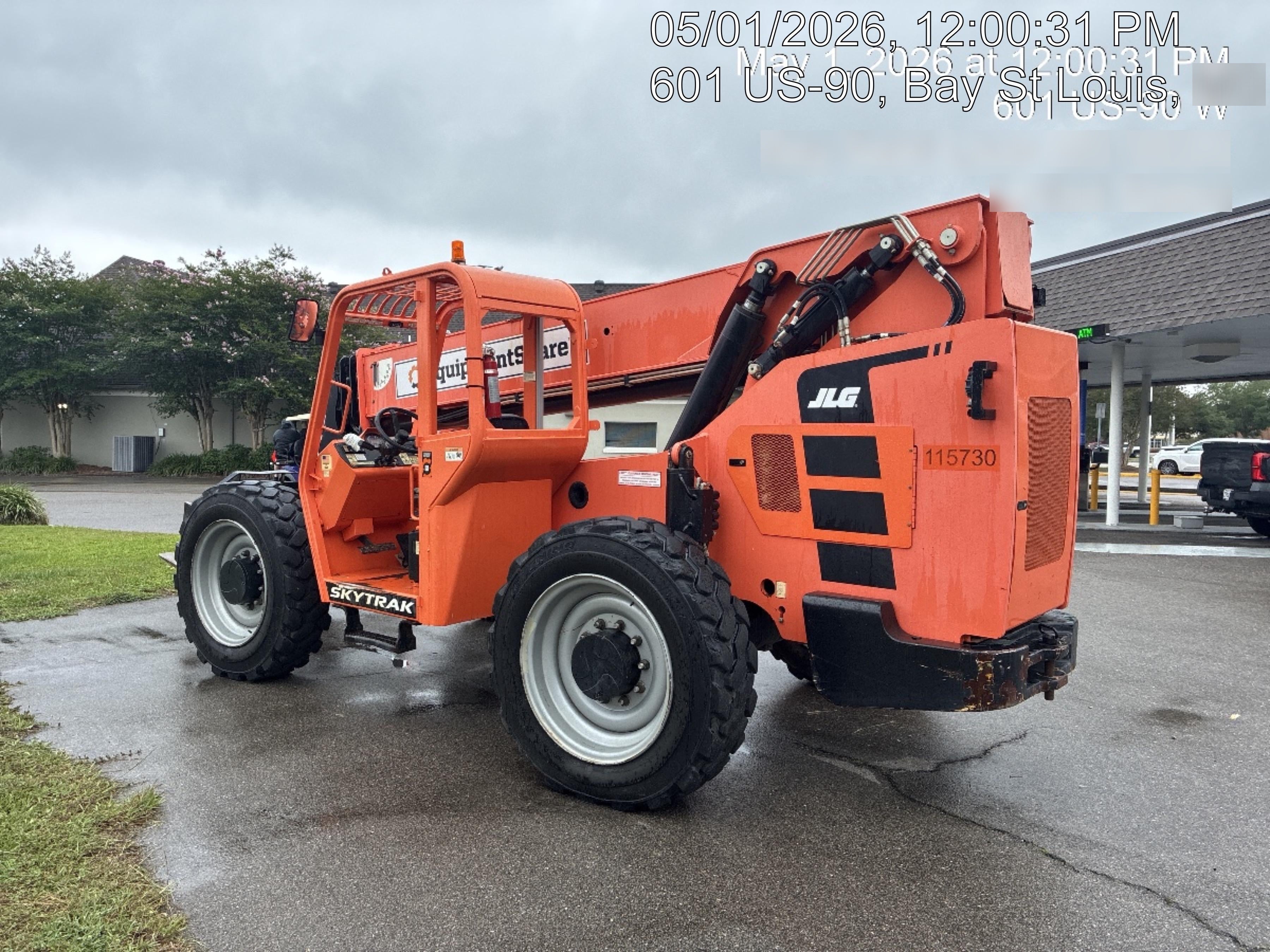 2020 Skytrak 8042 74 Hp, FF Tires, Work Lights, Beacon, Aux Hydraulics, Back up Alarm, Lifting Eye, ES Decals