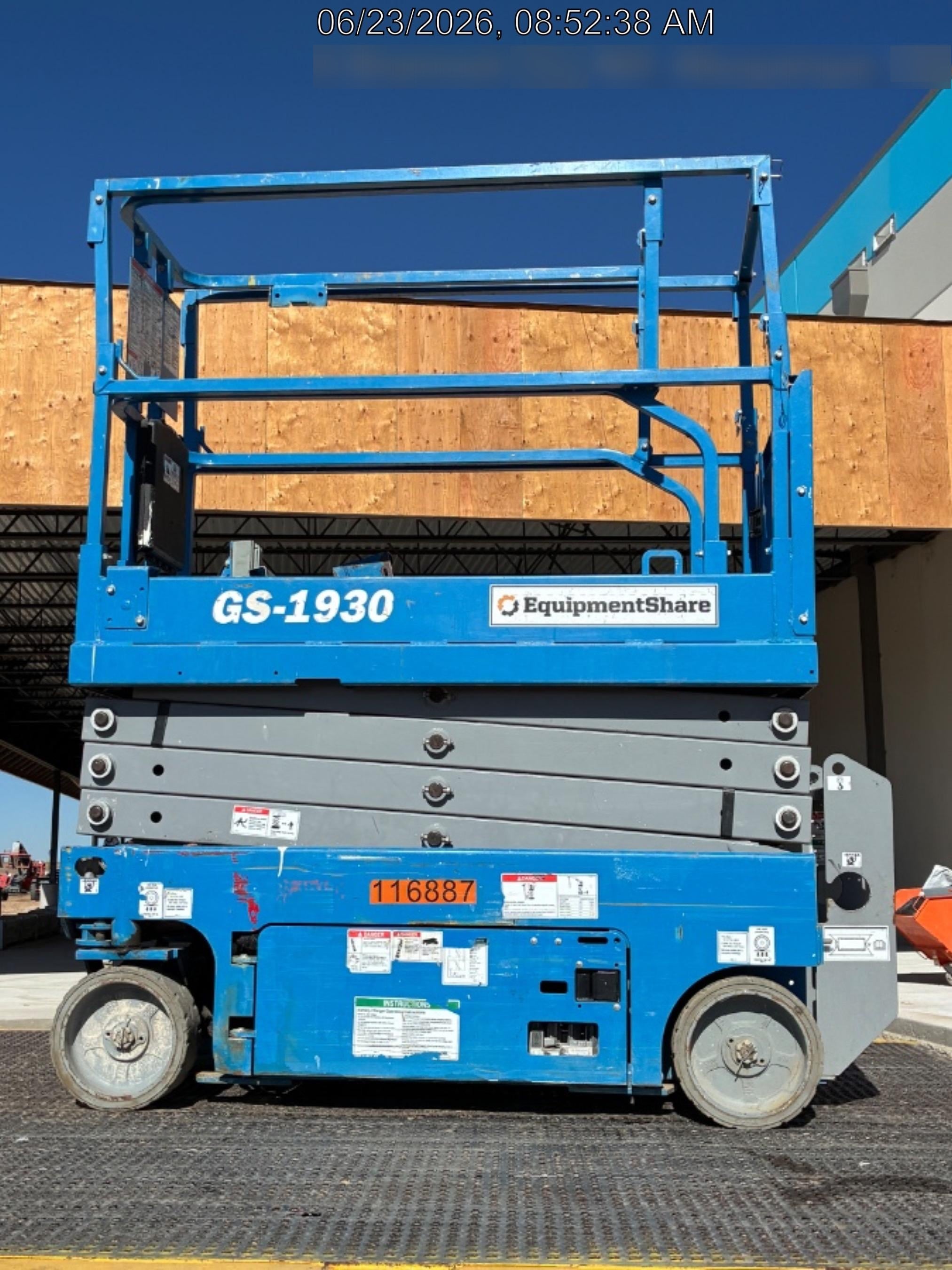 2020 Genie GS-1930 Solid Non Marking Tires, Beacon, Folding rails with half height swing gate