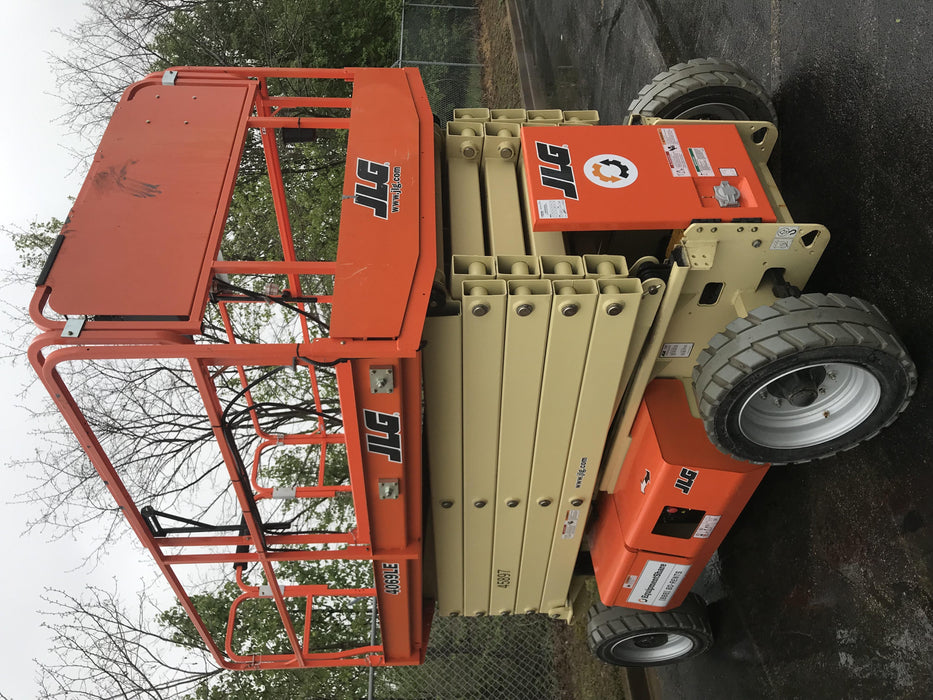 2019 JLG 4069LE Solid Non Marking Tires, Rotating Beacon