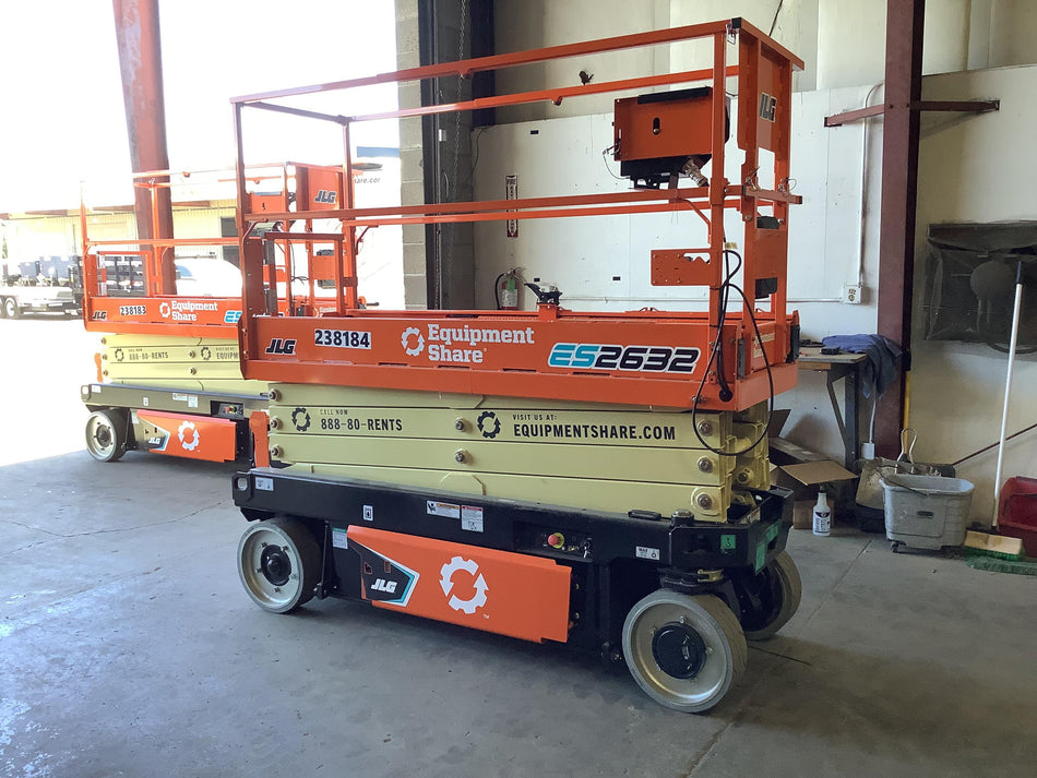 2022 JLG ES2632