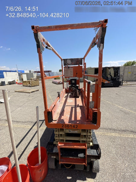 2022 JLG ES1932