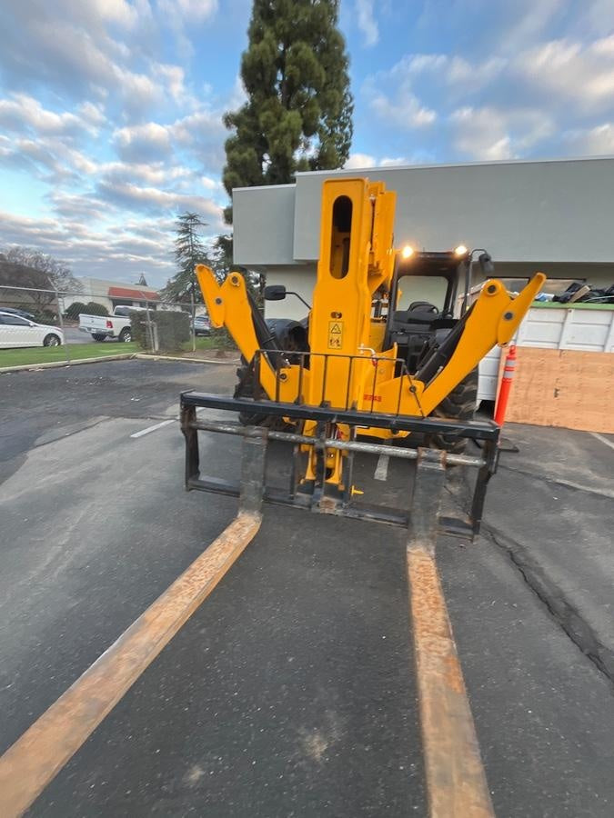 2024 JCB 512-56