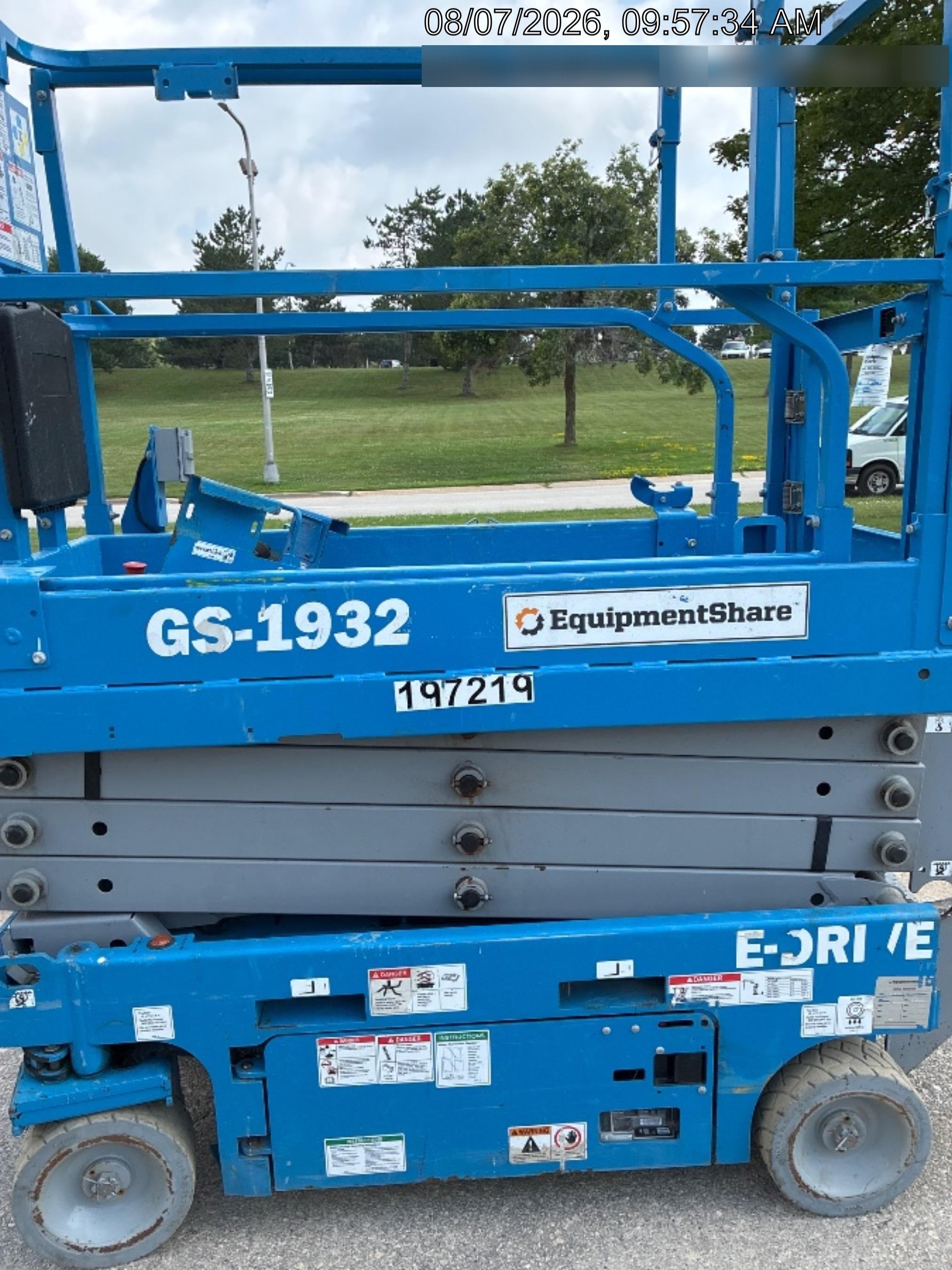 2021 GENIE GS-1932