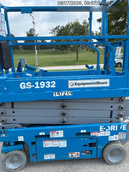 2021 GENIE GS-1932