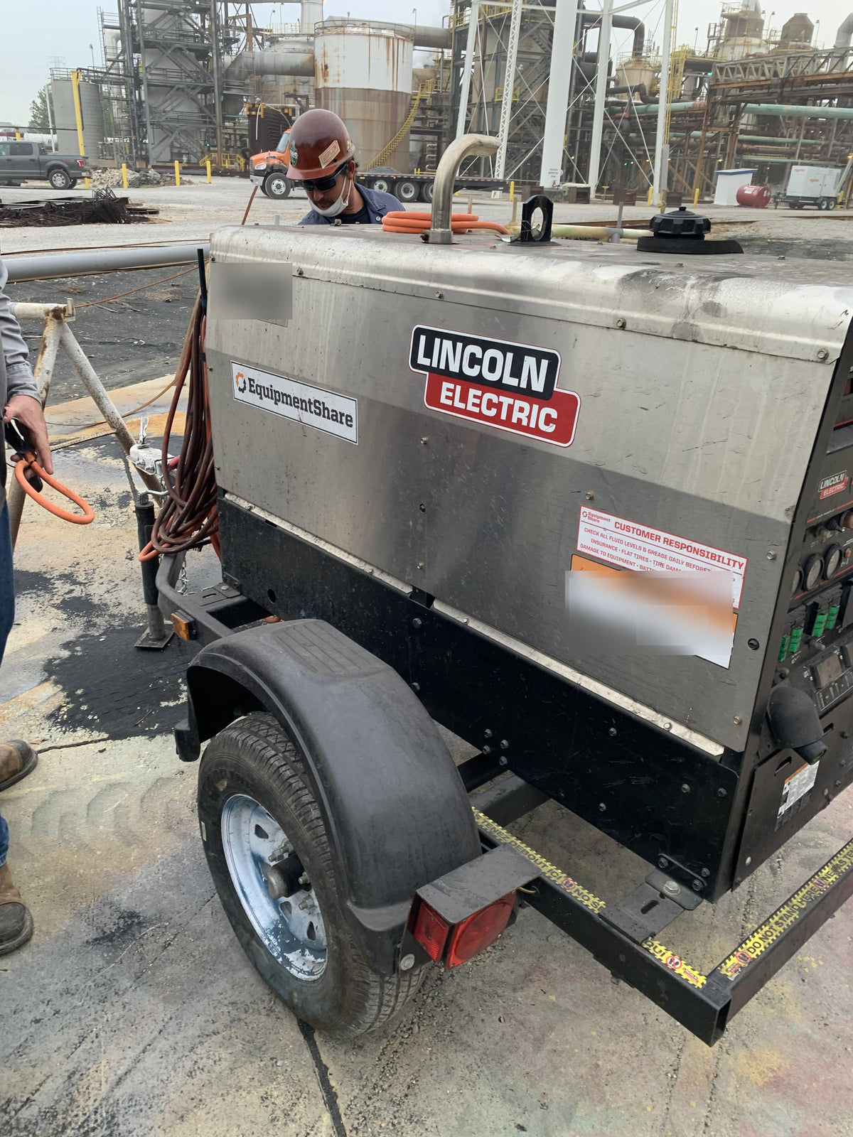 2019 Lincoln Electric Vantage 322 Welder Ready-Pak 3, Two wheel trailer, Fender and Light kit, Cable Rack