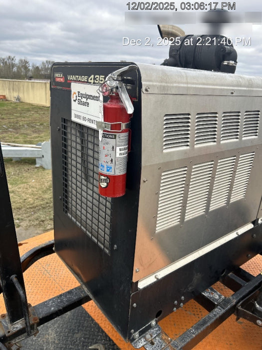 2018 Lincoln Electric Vantage 435 Lincoln Vantage 435 Welder Ready-Pak 3 w/Trailer, Fender/Light Kit, and Cable Rack