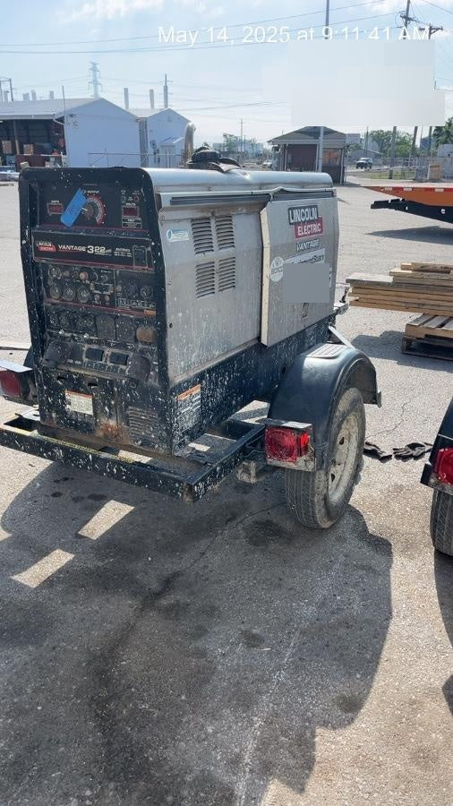 2019 Lincoln Electric Vantage 322 Welder Ready-Pak 3, Two wheel trailer, Fender and Light kit, Cable Rack