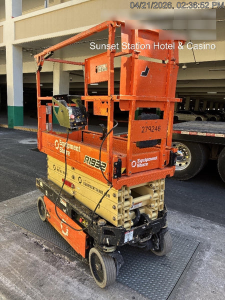 2022 JLG R1932