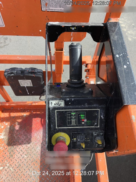 2022 JLG ES2632