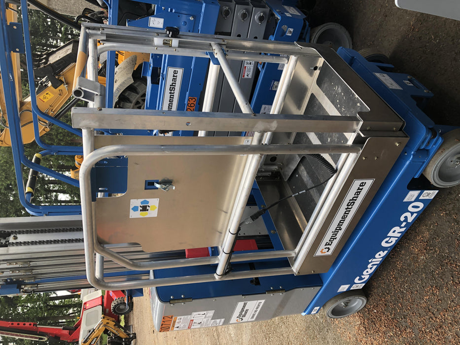2019 GENIE GR-20