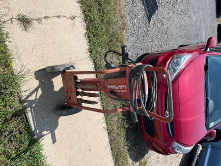2020 HILTI TE 3000-AVR