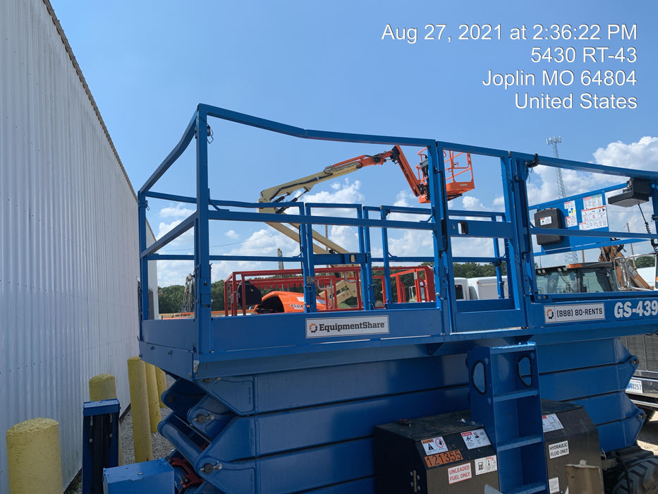 2020 GENIE GS-4390 RT